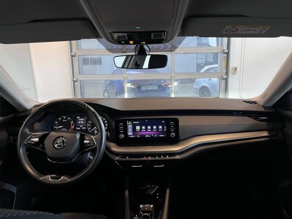 Skoda Octavia IV (A8) с пробегом 2021 года, цена 2 390 000 рублей, 103261 км, лифтбек, Автокод Объявления