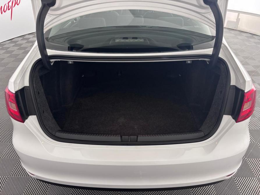 Volkswagen Jetta VI Псков  - изображение 18