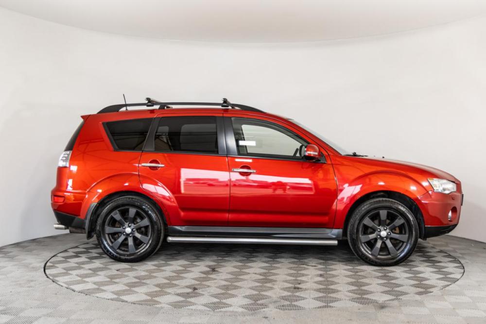 Mitsubishi Outlander II Рестайлинг Санкт-Петербург  - изображение 4