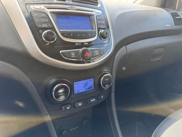 Hyundai Solaris I с пробегом 2011 года, цена 599 000 рублей, 122000 км, седан, Автокод Объявления