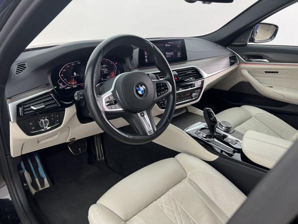 BMW 5 серии VII (G30/G31/G38) с пробегом 2019 года, цена 5 300 000 рублей, 46348 км, седан, Автокод Объявления