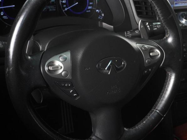Infiniti QX70 с пробегом 2015 года, цена 2 650 000 рублей, 178793 км, внедорожник, Автокод Объявления