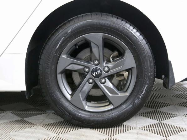 Kia K5 III с пробегом 2021 года, цена 2 445 000 рублей, 37164 км, седан, Автокод Объявления
