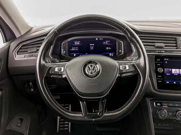 Volkswagen Tiguan II с пробегом 2019 года, цена 2 850 000 рублей, 100450 км, внедорожник, Автокод Объявления