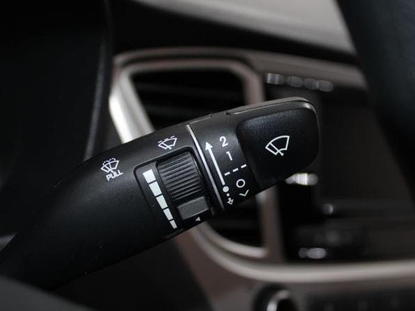 Hyundai Solaris II Рестайлинг с пробегом 2021 года, цена 1 729 900 рублей, 81907 км, седан, Автокод Объявления