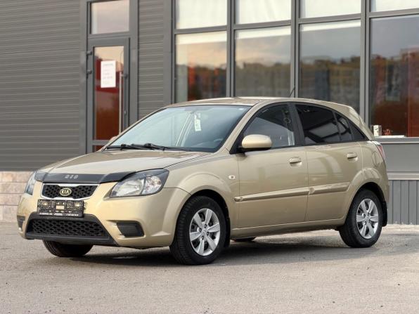 Kia Rio II Рестайлинг с пробегом 2009 года, цена 650 000 рублей, 131400 км, хэтчбек, Автокод Объявления