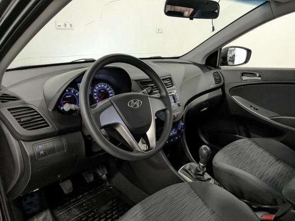 Hyundai Solaris I Рестайлинг с пробегом 2016 года, цена 965 000 рублей, 198060 км, седан, Автокод Объявления