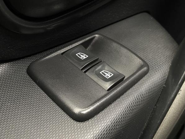 Renault Logan II Рестайлинг с пробегом 2019 года, цена 757 000 рублей, 81528 км, седан, Автокод Объявления