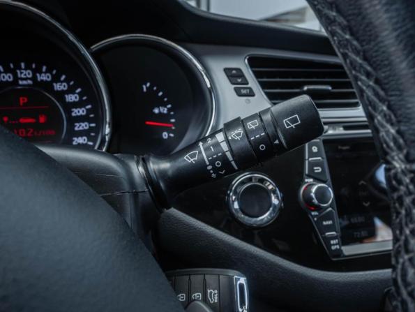 Kia Ceed II с пробегом 2015 года, цена 1 265 000 рублей, 128011 км, хэтчбек, Автокод Объявления