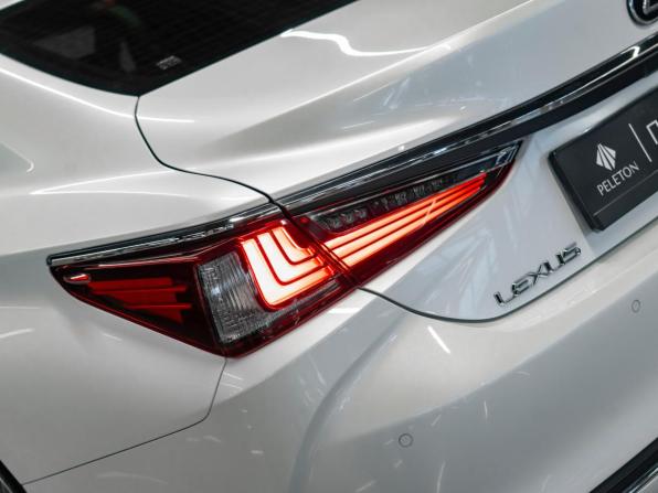 Lexus ES VII с пробегом 2020 года, цена 3 590 000 рублей, 174846 км, седан, Автокод Объявления
