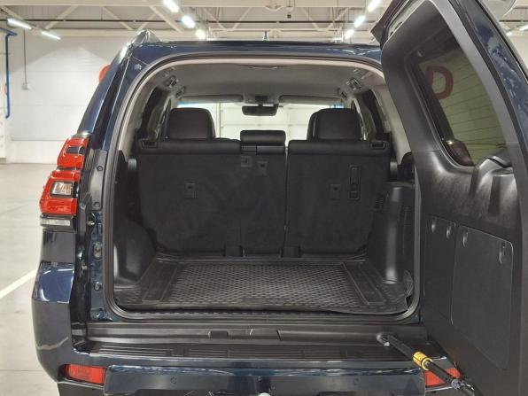 Toyota Land Cruiser Prado 150 Series Рестайлинг 2 с пробегом 2018 года, цена 5 910 000 рублей, 85243 км, внедорожник, Автокод Объявления