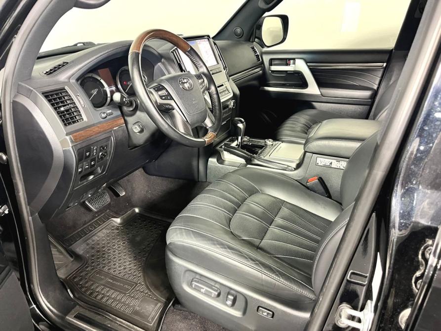 Toyota Land Cruiser 200 Series Рестайлинг 2 Пермь  - изображение 13