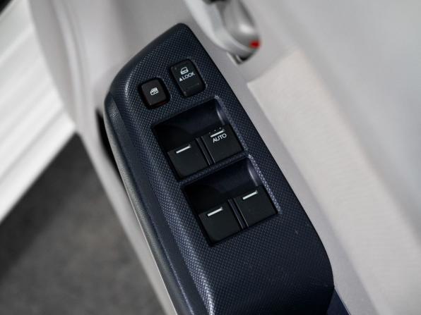 Honda Insight II с пробегом 2009 года, цена 899 500 рублей, 225036 км, хэтчбек, Автокод Объявления