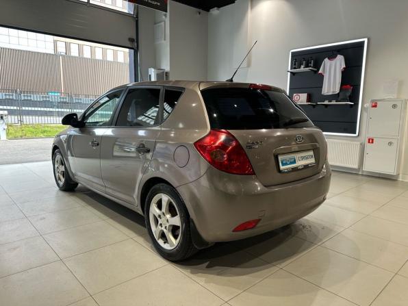 Kia Ceed I с пробегом 2007 года, цена 590 000 рублей, 313060 км, хэтчбек, Автокод Объявления