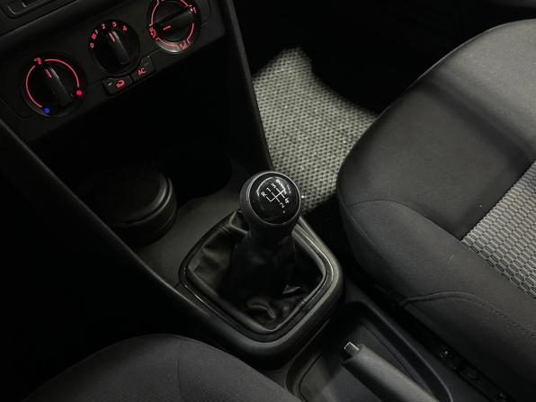 Volkswagen Polo V с пробегом 2013 года, цена 750 000 рублей, 128048 км, седан, Автокод Объявления
