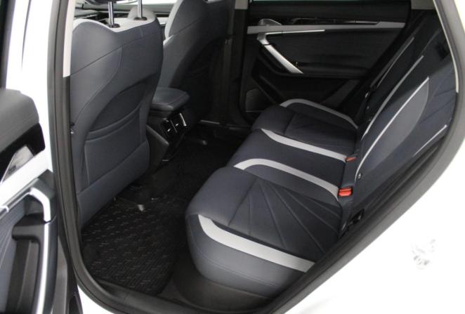 Geely Atlas II с пробегом 2024 года, цена 2 895 000 рублей, 17838 км, внедорожник, Автокод Объявления