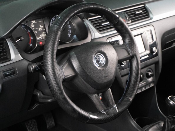 Skoda Rapid I с пробегом 2016 года, цена 749 000 рублей, 180960 км, лифтбек, Автокод Объявления