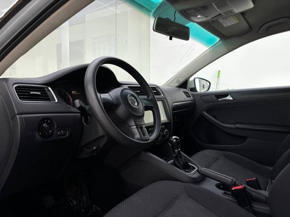 Volkswagen Jetta VI с пробегом 2013 года, цена 849 000 рублей, 261842 км, седан, Автокод Объявления
