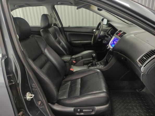 Honda Accord VII Рестайлинг с пробегом 2006 года, цена 795 000 рублей, 258204 км, седан, Автокод Объявления