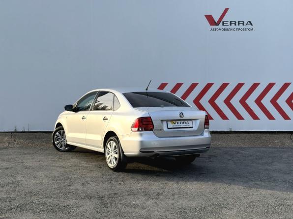 Volkswagen Polo V Рестайлинг с пробегом 2016 года, цена 810 000 рублей, 187000 км, седан, Автокод Объявления