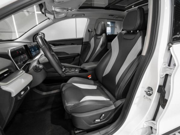 Geely Coolray I Рестайлинг с пробегом 2023 года, цена 2 025 000 рублей, 24963 км, внедорожник, Автокод Объявления