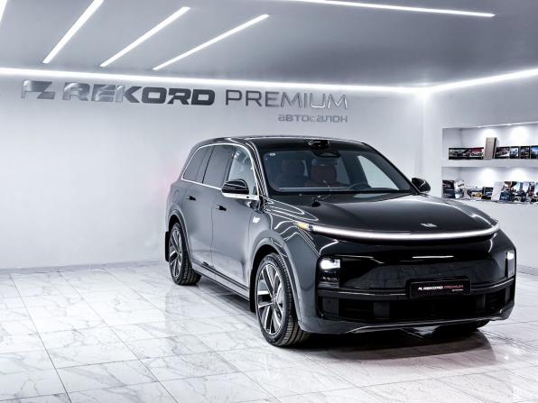 Li Auto (Lixiang) L9 I с пробегом 2024 года, цена 6 500 000 рублей, 45154 км, внедорожник, Автокод Объявления