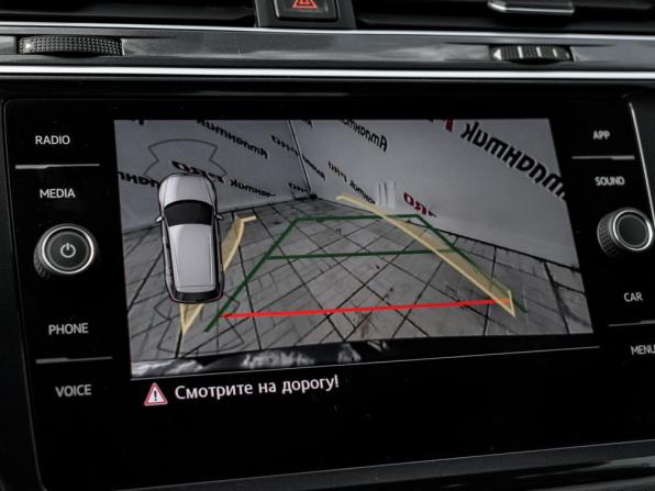 Volkswagen Tiguan II с пробегом 2018 года, цена 2 565 000 рублей, 100288 км, внедорожник, Автокод Объявления