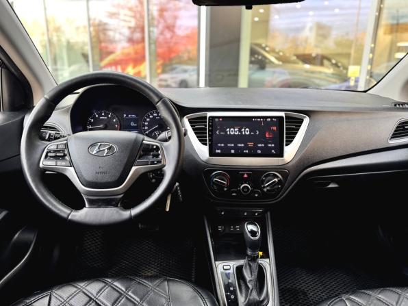 Hyundai Solaris II с пробегом 2018 года, цена 1 250 000 рублей, 143557 км, седан, Автокод Объявления
