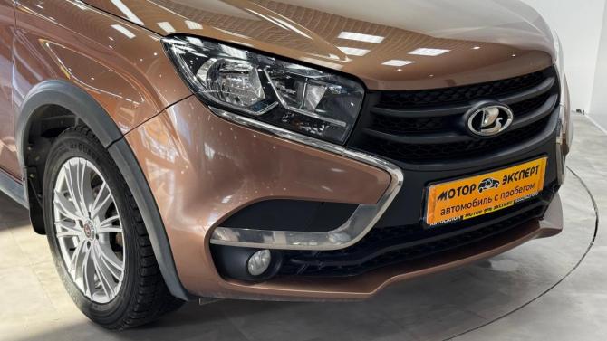 Lada (ВАЗ) XRAY I с пробегом 2017 года, цена 649 000 рублей, 250641 км, хэтчбек, Автокод Объявления