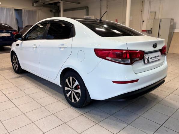 Kia Rio III Рестайлинг с пробегом 2017 года, цена 1 199 000 рублей, 108106 км, седан, Автокод Объявления