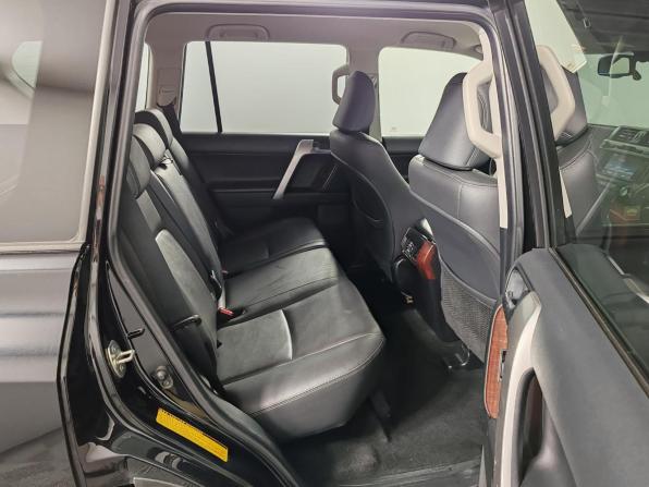Toyota Land Cruiser Prado 150 Series Рестайлинг 1 с пробегом 2015 года, цена 4 099 000 рублей, 106001 км, внедорожник, Автокод Объявления