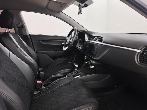 Kia Rio IV Рестайлинг с пробегом 2021 года, цена 1 715 000 рублей, 83237 км, хэтчбек, Автокод Объявления