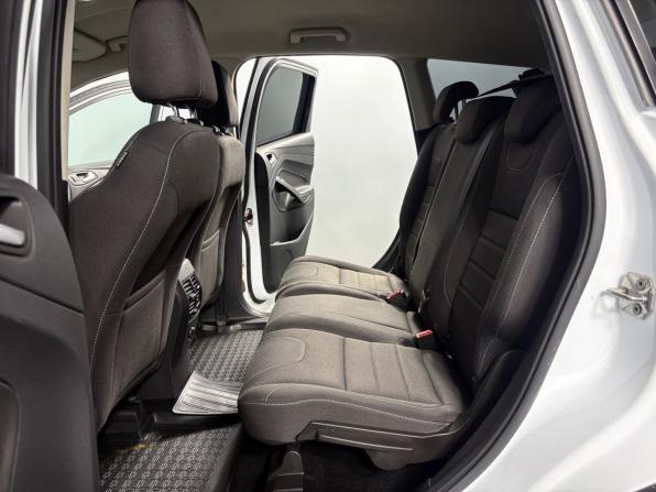 Ford Kuga II Рестайлинг с пробегом 2016 года, цена 1 570 000 рублей, 117437 км, внедорожник, Автокод Объявления