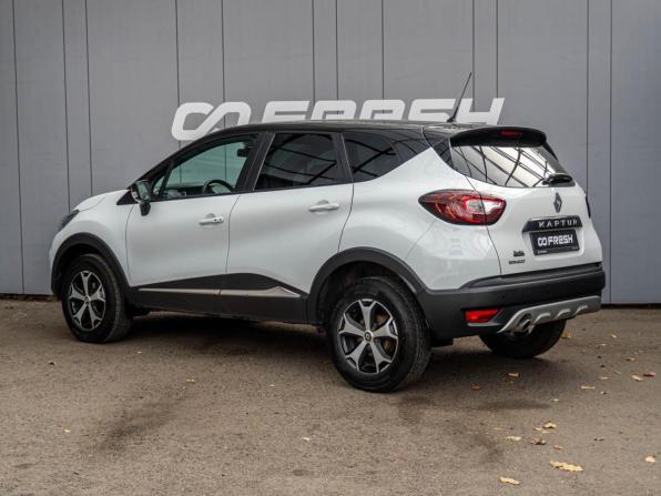 Renault Kaptur I с пробегом 2017 года, цена 1 179 000 рублей, 215000 км, внедорожник, Автокод Объявления