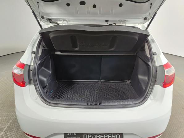 Kia Rio III с пробегом 2013 года, цена 696 000 рублей, 172000 км, хэтчбек, Автокод Объявления