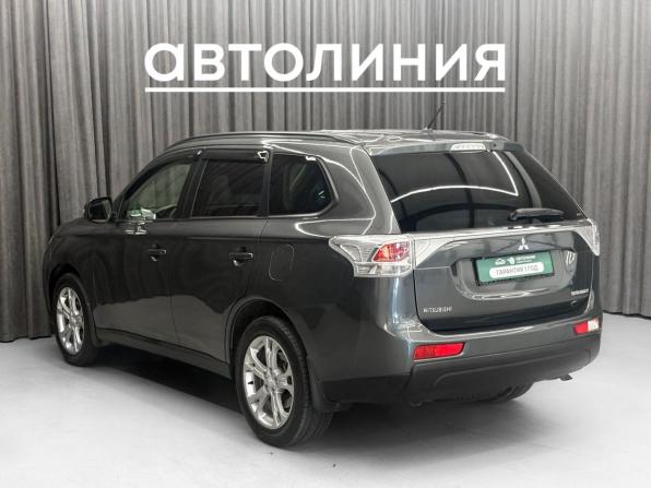 Mitsubishi Outlander III с пробегом 2013 года, цена 1 550 000 рублей, 184000 км, внедорожник, Автокод Объявления