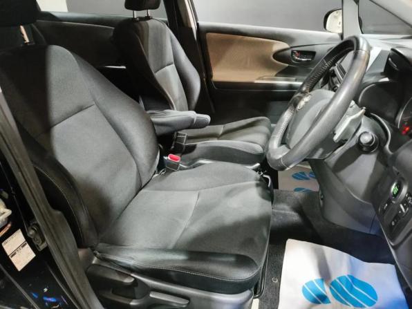 Toyota Wish II с пробегом 2010 года, цена 1 230 000 рублей, 205022 км, минивэн, Автокод Объявления