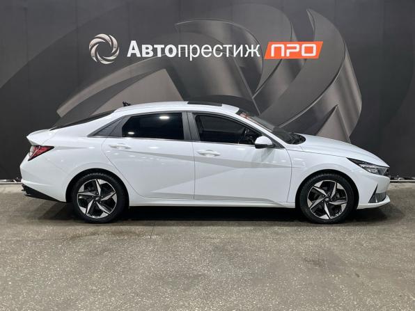 Hyundai Elantra VII (CN7) с пробегом 2021 года, цена 1 870 000 рублей, 58553 км, седан, Автокод Объявления