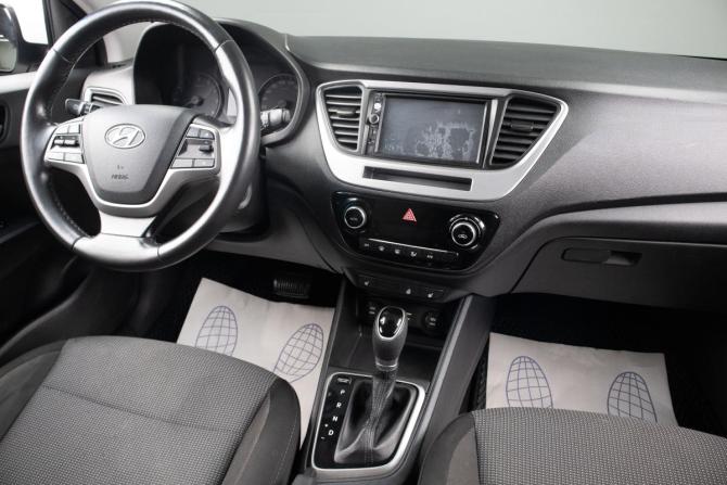 Hyundai Solaris II с пробегом 2018 года, цена 1 339 000 рублей, 109200 км, седан, Автокод Объявления