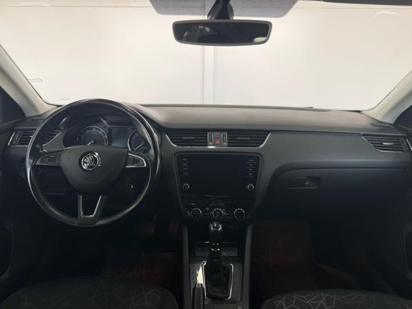 Skoda Octavia III (A7) Рестайлинг с пробегом 2018 года, цена 1 879 000 рублей, 145350 км, лифтбек, Автокод Объявления