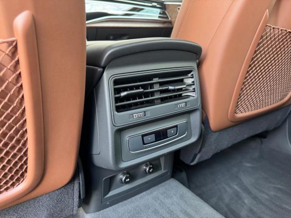 Audi Q7 II (4M) Рестайлинг 2 с пробегом 2024 года, цена 8 600 000 рублей, 6500 км, внедорожник, Автокод Объявления