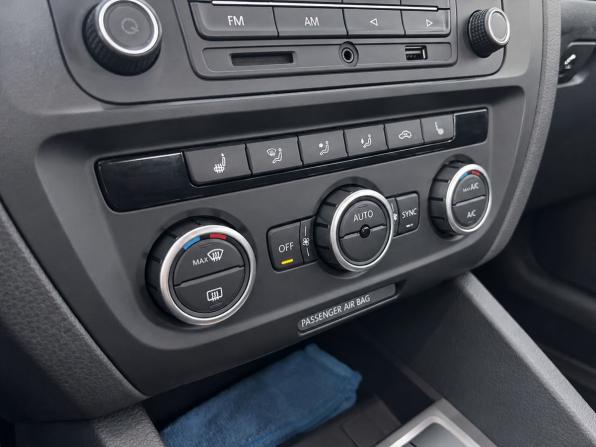 Volkswagen Jetta VI с пробегом 2014 года, цена 1 100 000 рублей, 133200 км, седан, Автокод Объявления