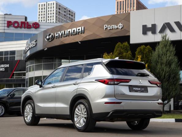 Mitsubishi Outlander IV с пробегом 2022 года, цена 3 443 000 рублей, 12149 км, внедорожник, Автокод Объявления