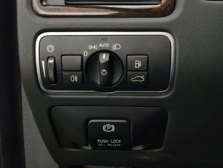 Volvo XC70 II Рестайлинг Санкт-Петербург  - изображение 11