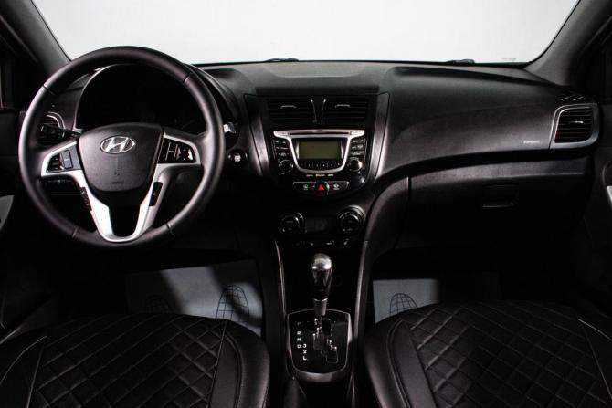 Hyundai Solaris I с пробегом 2011 года, цена 829 000 рублей, 190000 км, седан, Автокод Объявления