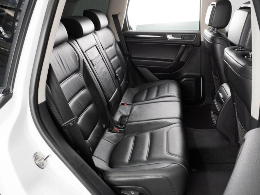 Volkswagen Touareg II Рестайлинг Тюмень  - изображение 7