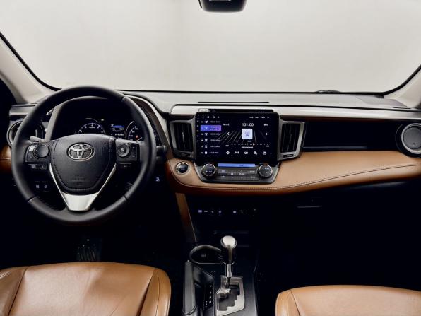 Toyota RAV4 IV (XA40) Рестайлинг с пробегом 2018 года, цена 2 760 000 рублей, 138000 км, внедорожник, Автокод Объявления