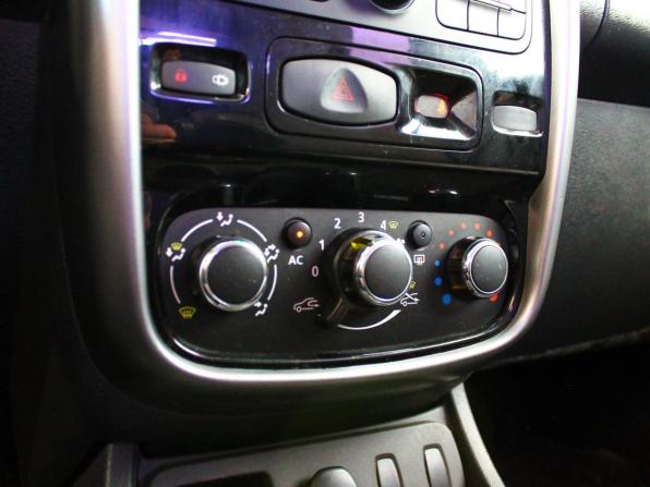 Renault Duster I с пробегом 2014 года, цена 980 000 рублей, 215000 км, внедорожник, Автокод Объявления