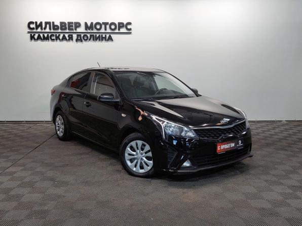 Kia Rio IV Рестайлинг с пробегом 2021 года, цена 1 590 000 рублей, 78168 км, седан, Автокод Объявления
