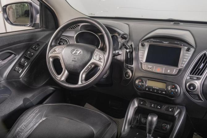 Hyundai ix35 I Рестайлинг с пробегом 2013 года, цена 1 239 000 рублей, 205000 км, внедорожник, Автокод Объявления